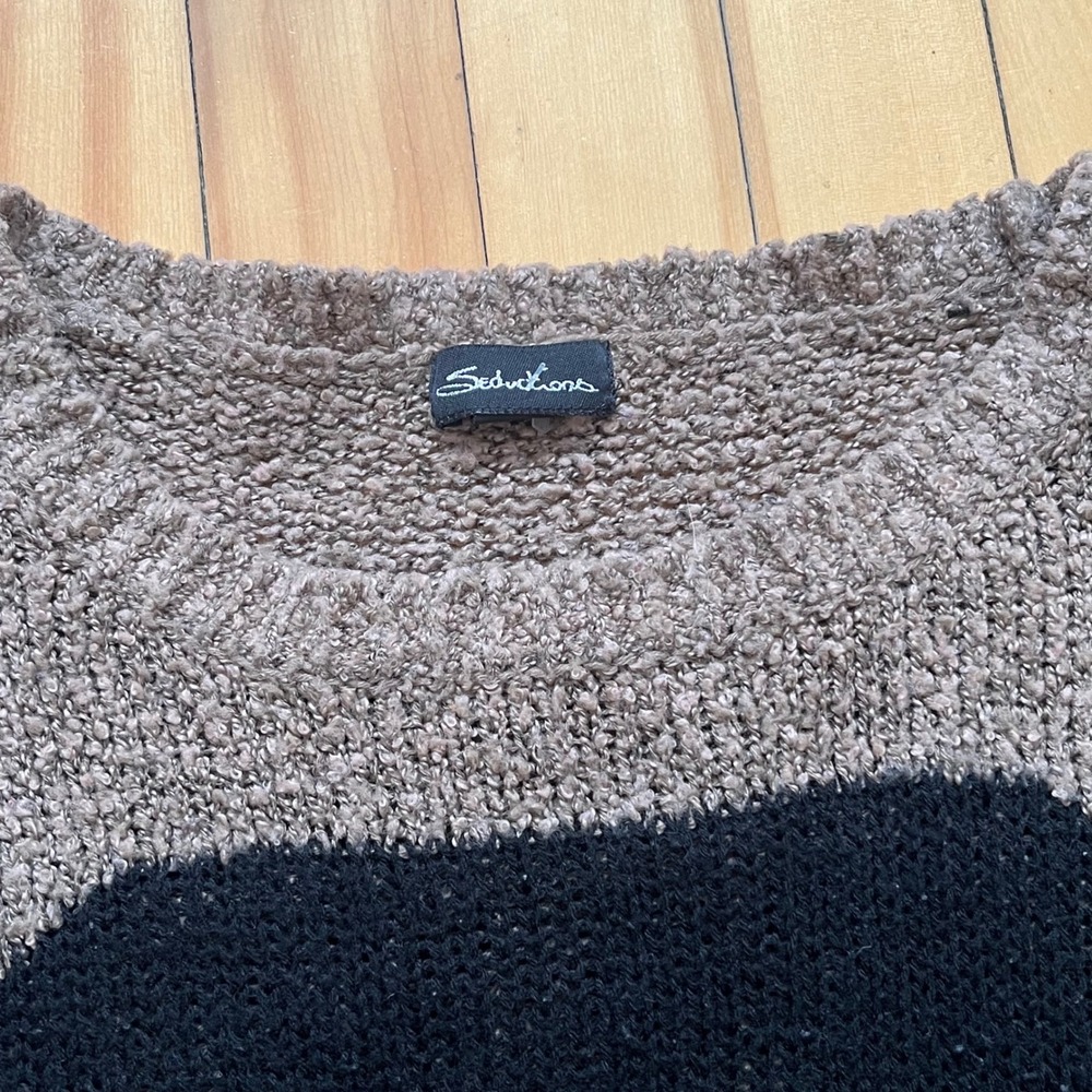 Seductions Skull & Crossbones Knit Sweater Taupe Black M L Goth Grunge Emo Y2k - Picture 2 of 7